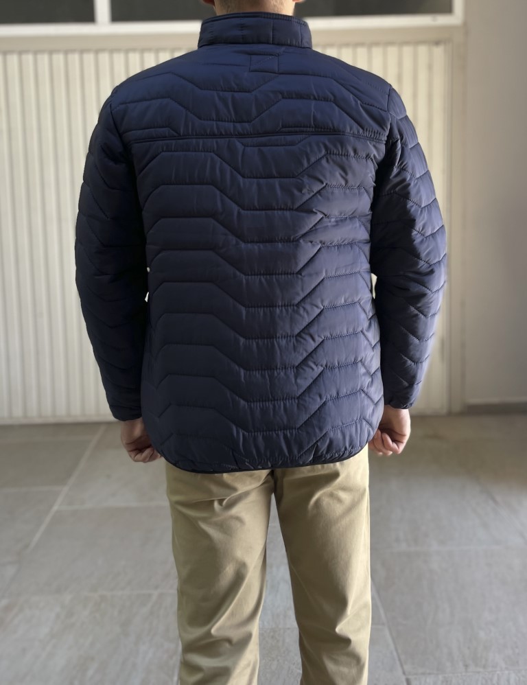 Ανδρικό μπλε καπιτονέ μπουφάν με φερμουάρ BC24912 φωτογραφία